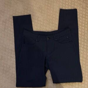 Lululemon Navy City Pants. 5 pocket. Slim. Sz 26/27. Sz 2/4